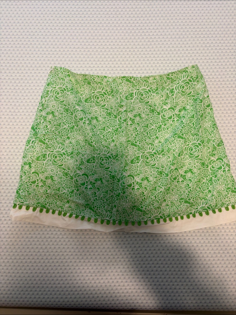 Lilly Pulitzer Green and White Floral Mini Skirt - Picture 3 of 3